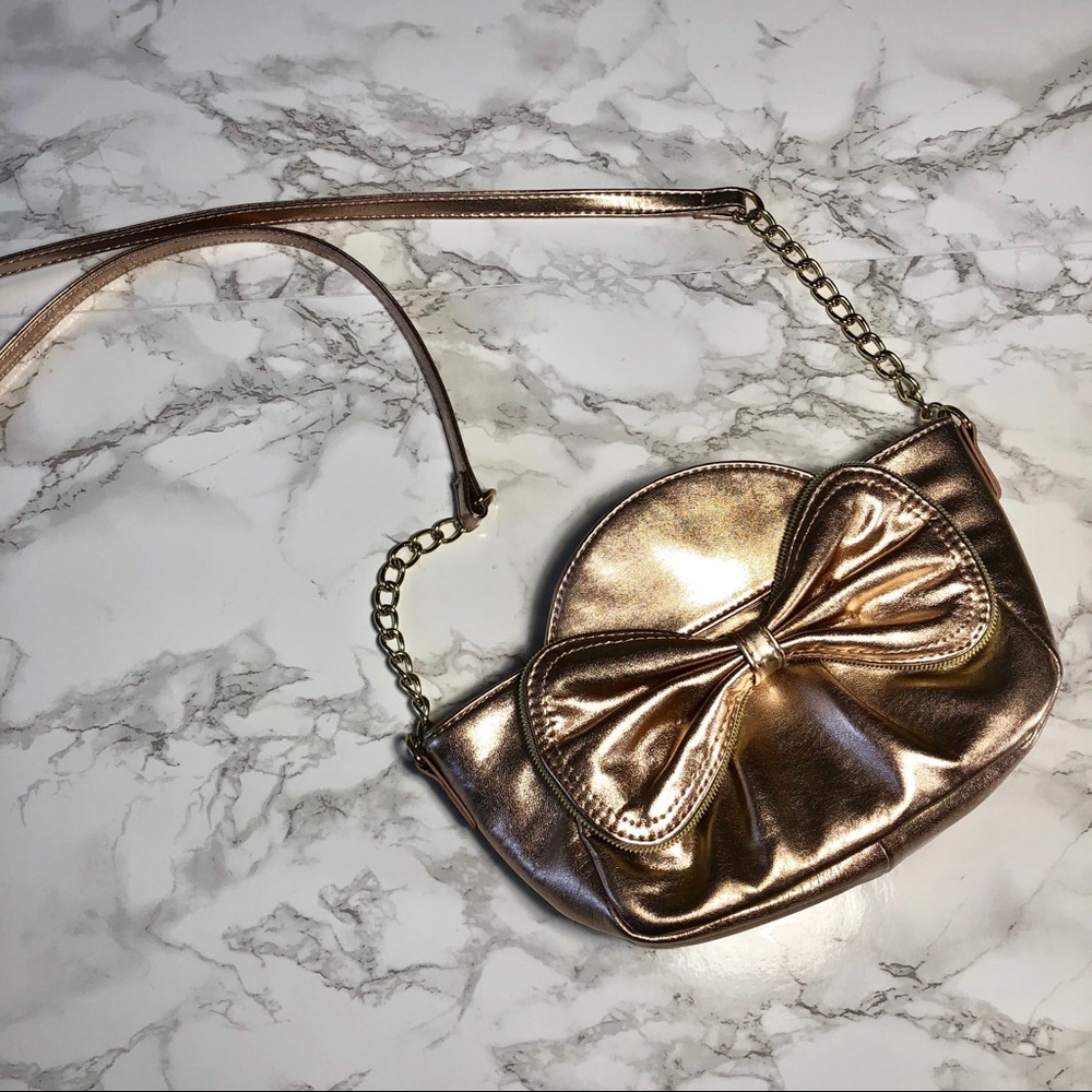 Betsey Johnson Gold Bow Cross-body Chain Purse EUC
